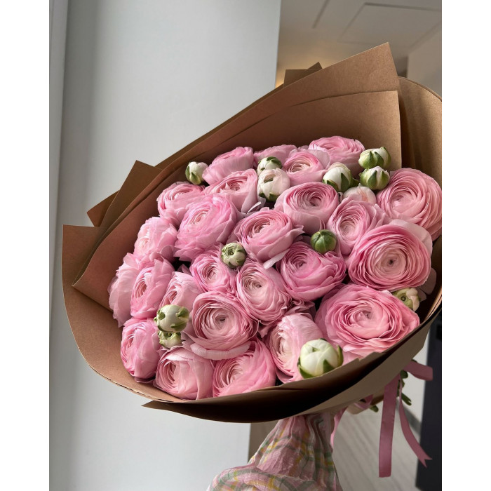 Ранункулюсы в Кандыагаше