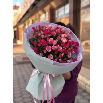 Букет из 31 спрей розы