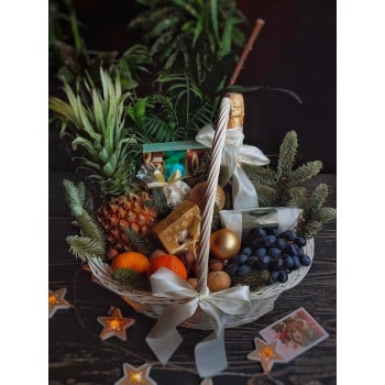 Корзина "Новогодний сюрприз" Корзина "Новогодний сюрприз"