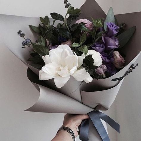 Цветы другу на день рождения